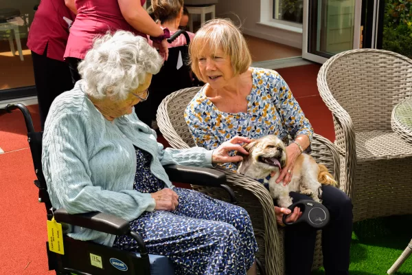 Pet therapy brings paw-sitive benefits to Cramond Residence